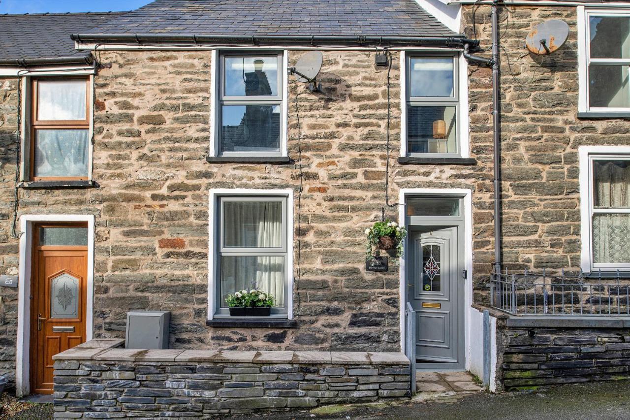 Finest Retreats - Bwthyn Llechi, Slate Cottage 블레노페스티니오그 외부 사진