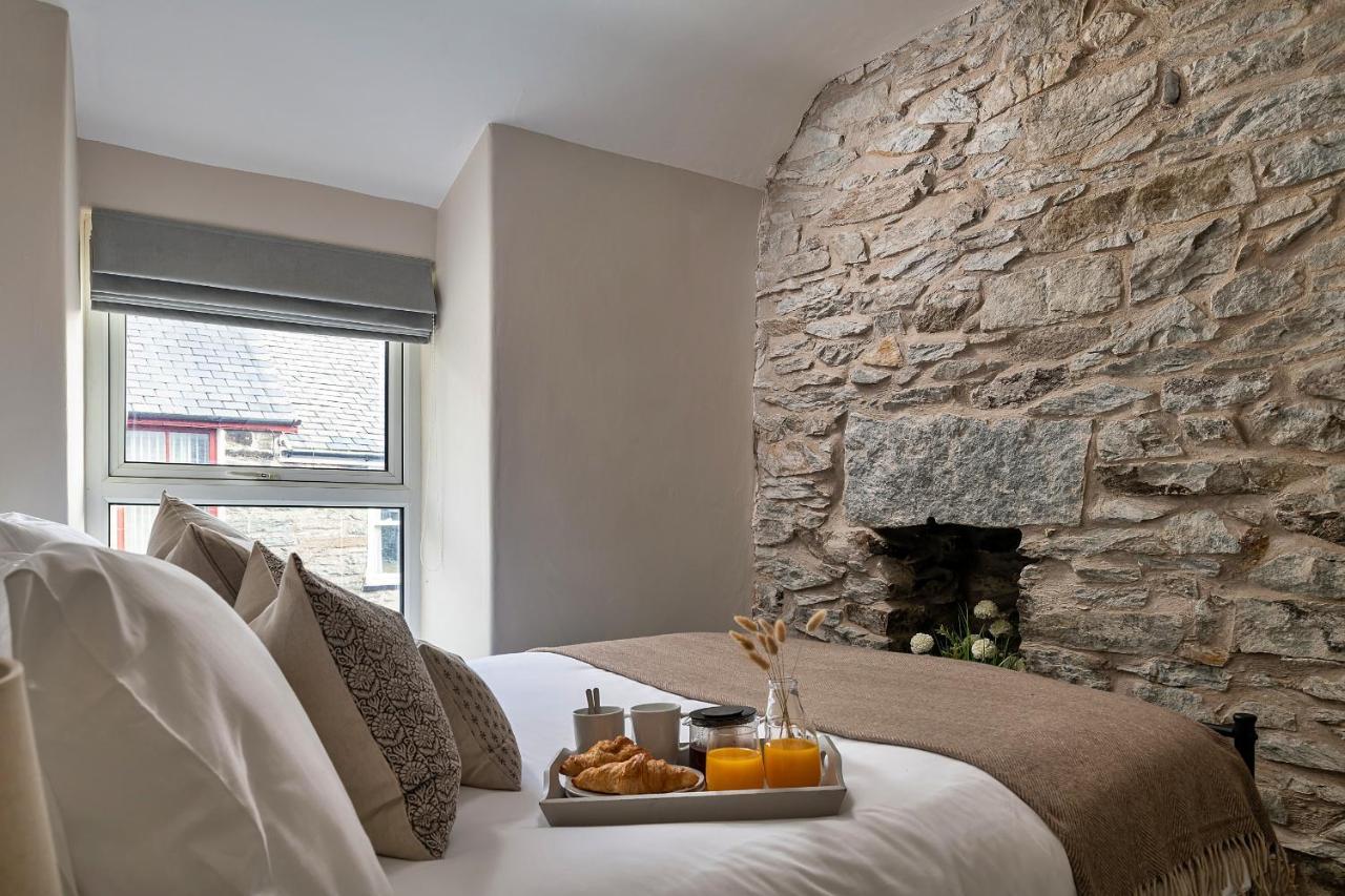 Finest Retreats - Bwthyn Llechi, Slate Cottage 블레노페스티니오그 외부 사진