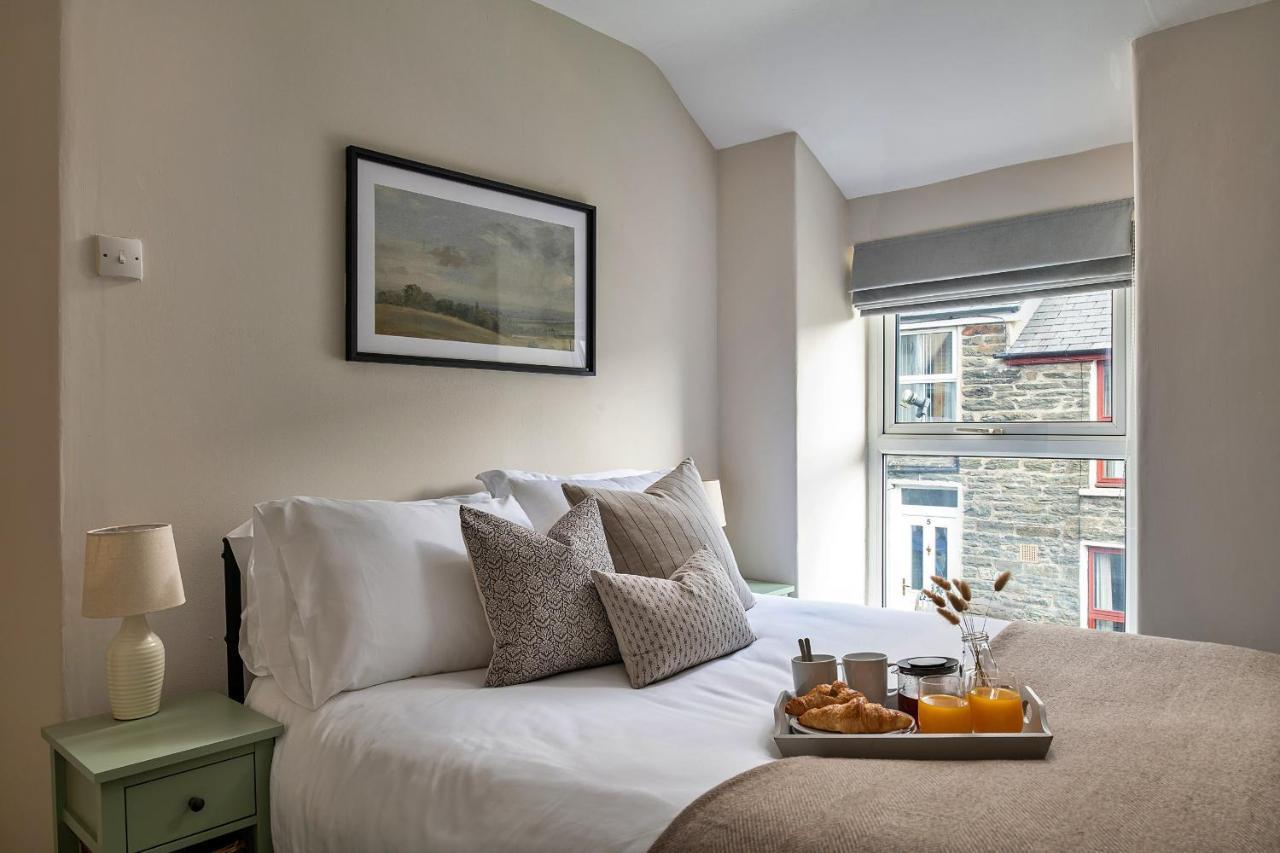Finest Retreats - Bwthyn Llechi, Slate Cottage 블레노페스티니오그 외부 사진